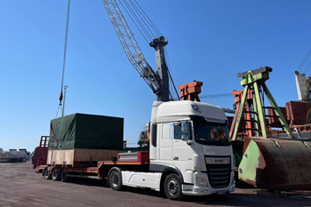 Bayer Nakliyat, Ağır Nakliyat Hizmetleri, Proje Taşımacılık Hizmetleri, İş Makinesi Taşıma Hizmetleri, Gemi Ve Tramvay Taşıma Hizmetleri, Denizyolu ve Liman Hizmetleri, Eskort Yol Analiz Hizmetleri, Depolama ve Gümrükleme Hizmetleri, Vinç Hizmetleri, Prefabrik Ev Taşıma Hizmetleri